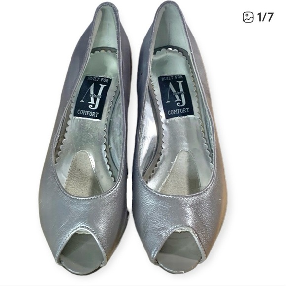 A. J. VALENCI WEDGE HEELS - Picture 1 of 7